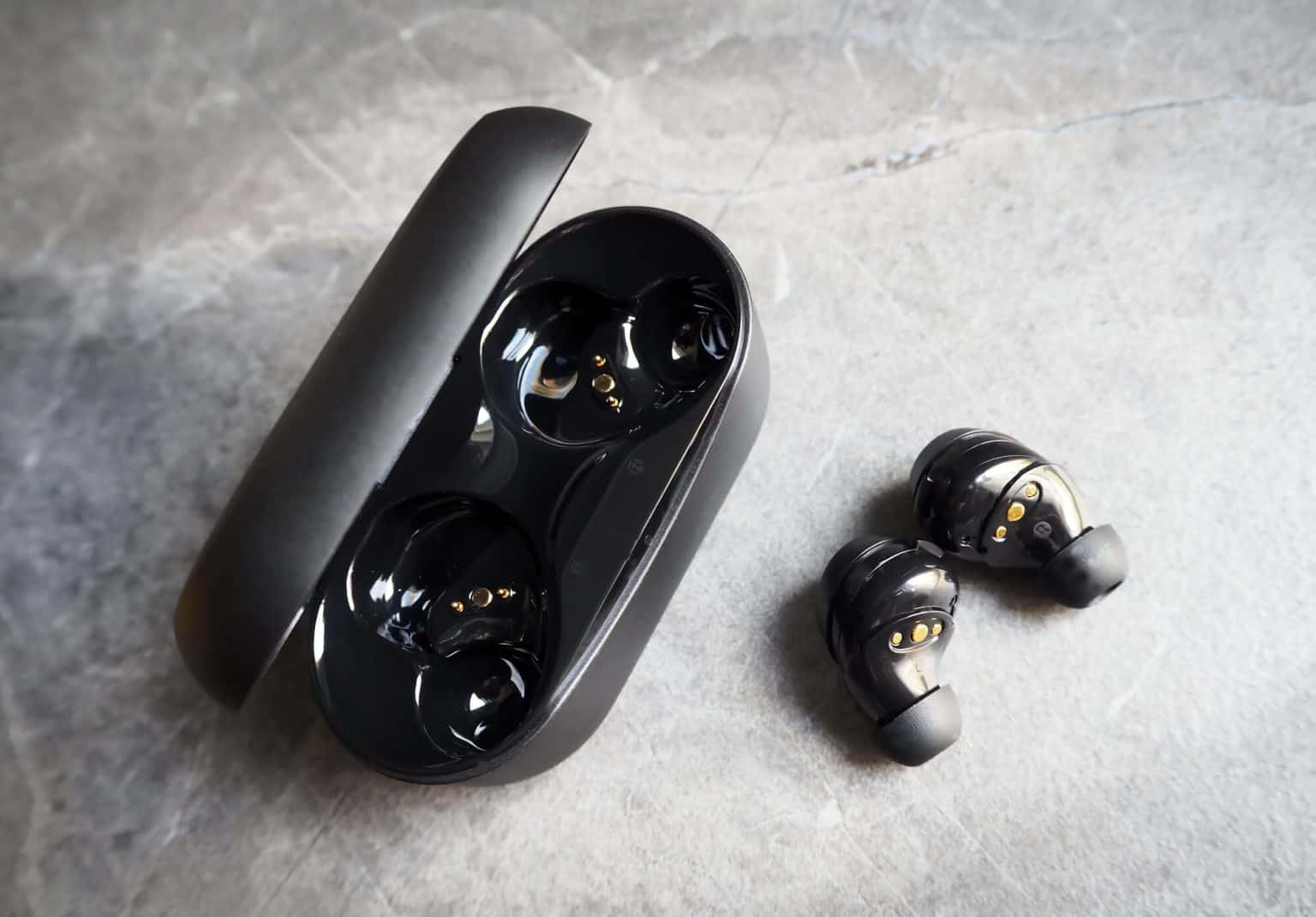 Skullcandy Earbuds Not Charging (Do This FIRST!) UpHomely